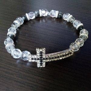 Cross beaded stretch bracelet